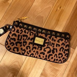 Betseyville Leopard Clutch